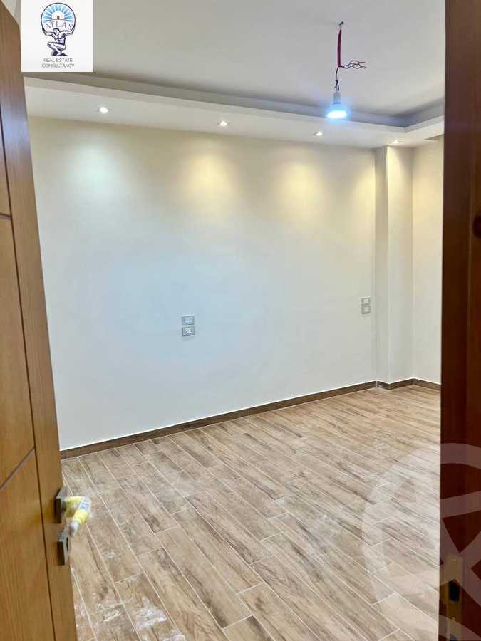 https://aqarmap.com.eg/en/listing/6109306-for-sale-cairo-new-cairo-compounds-kmbwnd-ldf-lwtny