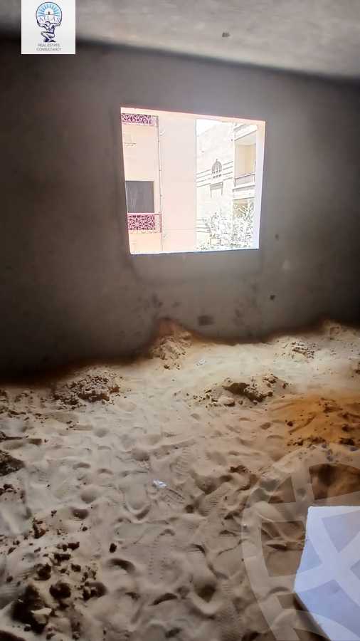 https://aqarmap.com.eg/en/listing/6109406-for-sale-cairo-new-cairo-ganob-el-akadamiya-south-academy-d-khaled-ibn-el-waleed-st