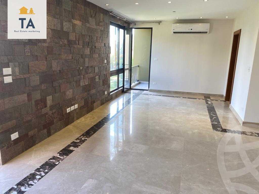 https://aqarmap.com.eg/ar/listing/3742302-for-sale-cairo-el-sheikh-zayed-city-compounds-kmbwnd-wyst-twn-swdyk