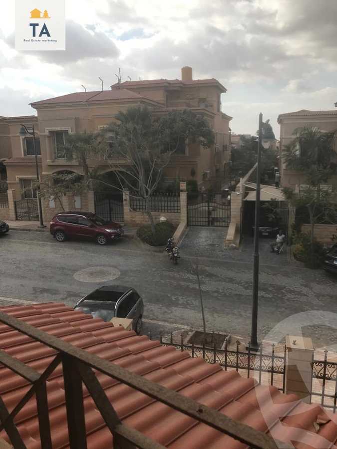 https://aqarmap.com.eg/ar/listing/3892876-for-sale-cairo-el-sheikh-zayed-city-compounds-in-sheikh-zayed-royal-meadows