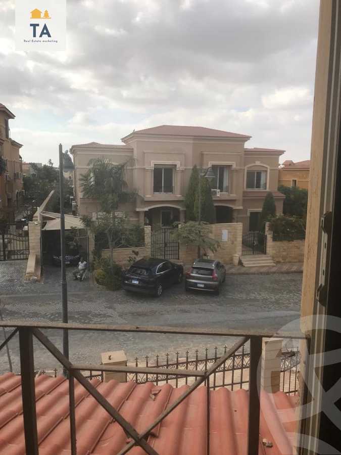 https://aqarmap.com.eg/ar/listing/3892876-for-sale-cairo-el-sheikh-zayed-city-compounds-in-sheikh-zayed-royal-meadows
