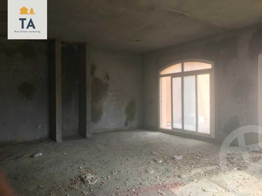 https://aqarmap.com.eg/ar/listing/3892876-for-sale-cairo-el-sheikh-zayed-city-compounds-in-sheikh-zayed-royal-meadows