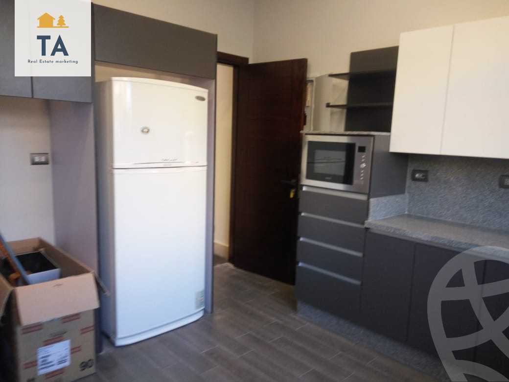 https://aqarmap.com.eg/ar/listing/3905104-for-sale-cairo-el-sheikh-zayed-city-compounds-in-sheikh-zayed-royal-meadows