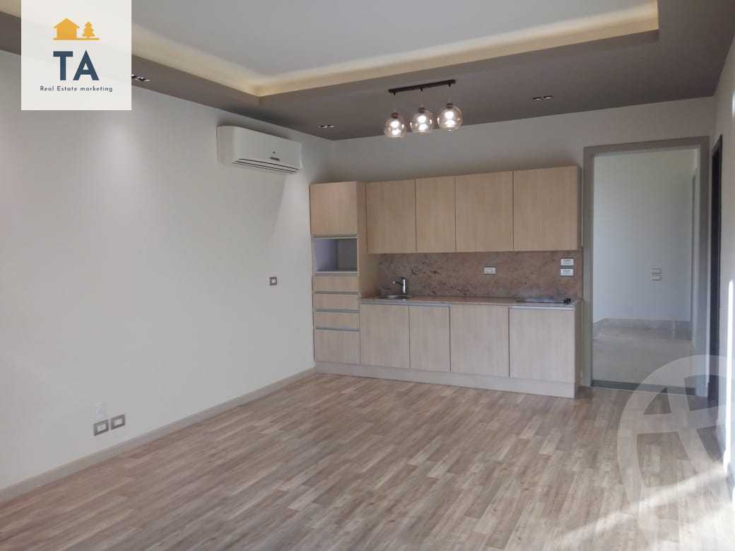 https://aqarmap.com.eg/ar/listing/3905104-for-sale-cairo-el-sheikh-zayed-city-compounds-in-sheikh-zayed-royal-meadows