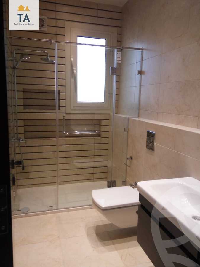 https://aqarmap.com.eg/ar/listing/3905104-for-sale-cairo-el-sheikh-zayed-city-compounds-in-sheikh-zayed-royal-meadows