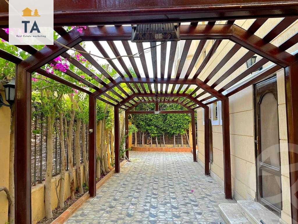https://aqarmap.com.eg/ar/listing/3928480-for-sale-cairo-el-sheikh-zayed-city-compounds-in-sheikh-zayed-belle-ville