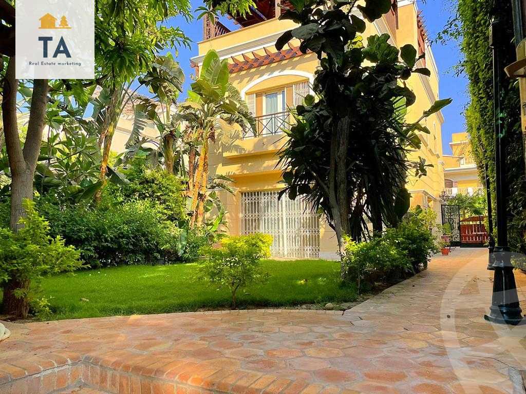 https://aqarmap.com.eg/ar/listing/3928480-for-sale-cairo-el-sheikh-zayed-city-compounds-in-sheikh-zayed-belle-ville