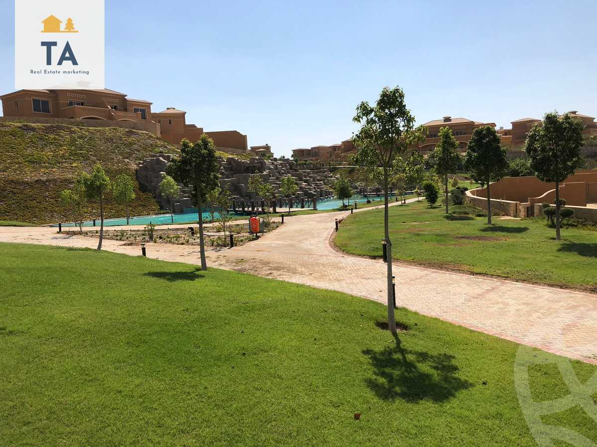 https://aqarmap.com.eg/ar/listing/3949901-for-sale-cairo-el-sheikh-zayed-city-compounds-in-sheikh-zayed-royal-meadows