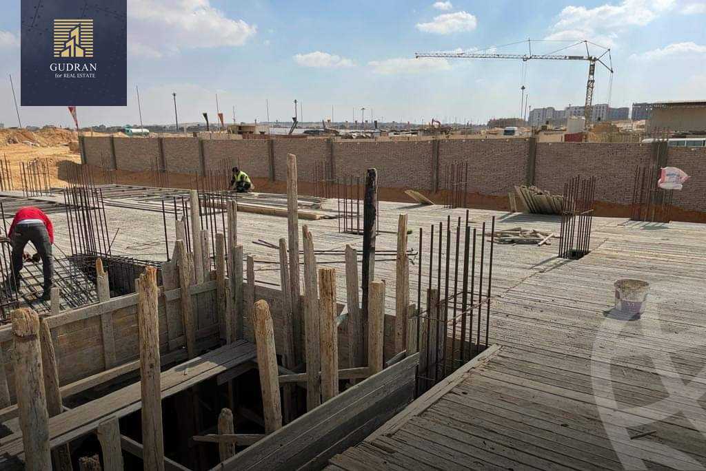 https://aqarmap.com.eg/en/listing/4010812-for-sale-cairo-el-sheikh-zayed-city-compounds-in-sheikh-zayed-genova
