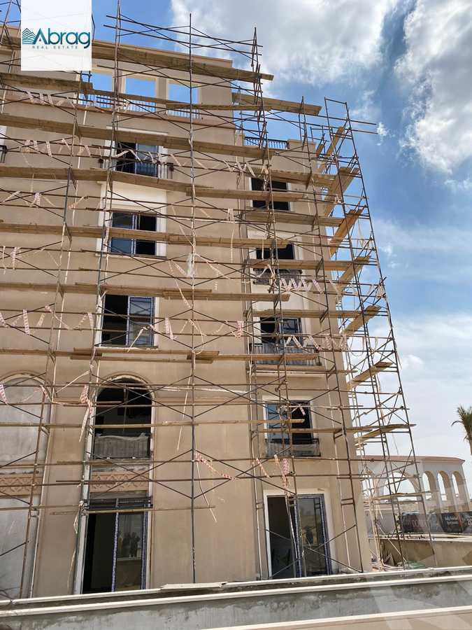 https://aqarmap.com.eg/ar/listing/3994263-for-sale-cairo-el-sheikh-zayed-city-compounds-kmbwnd-fyldj-wyst-dr-llttwyr