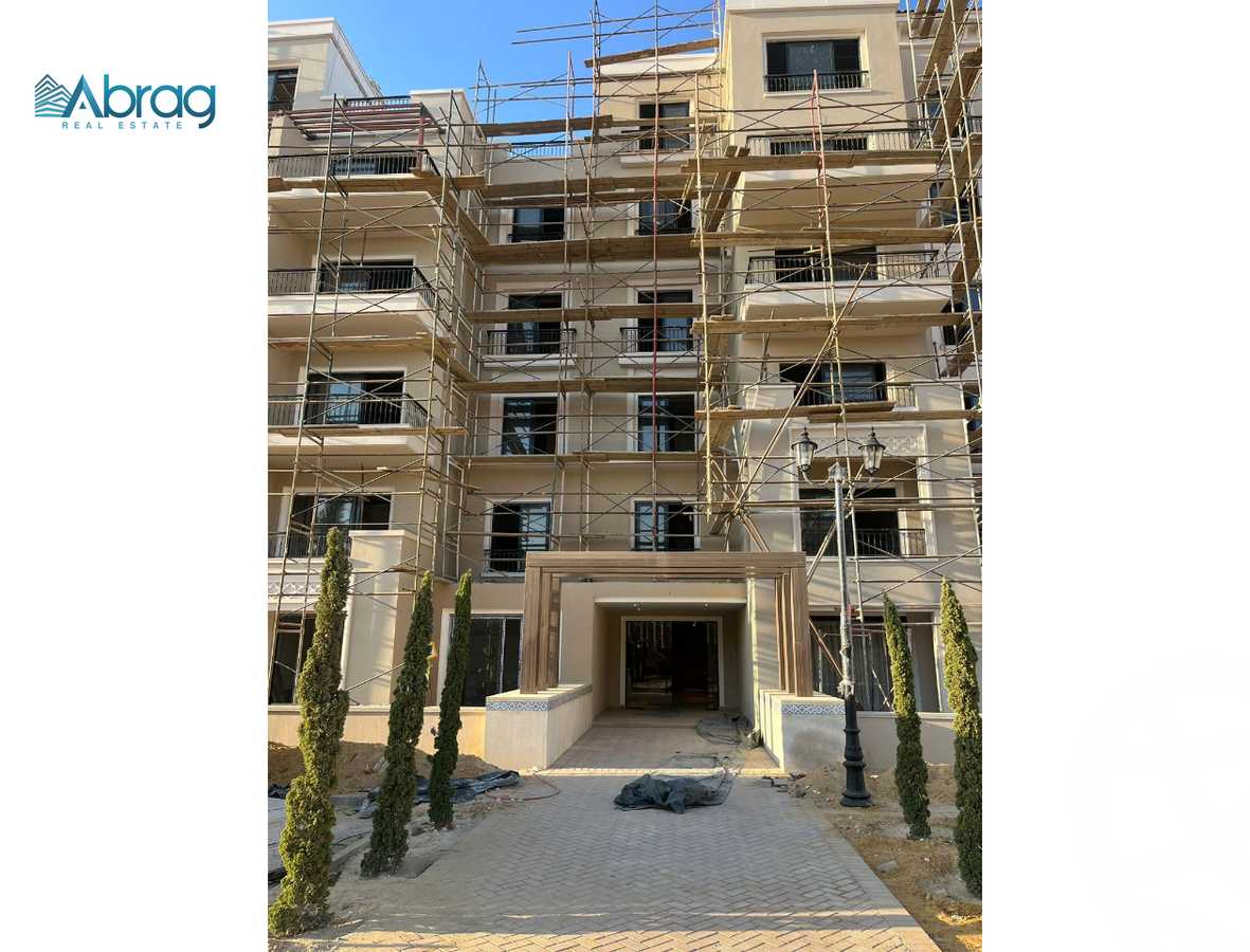 https://aqarmap.com.eg/en/listing/4263562-for-sale-cairo-el-sheikh-zayed-city-compounds-kmbwnd-fyldj-wyst-dr-llttwyr
