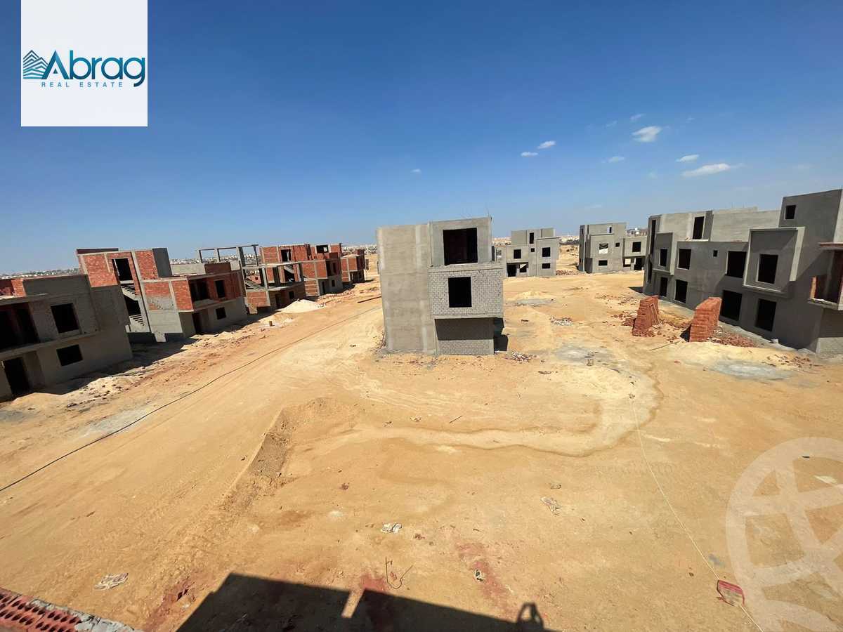 https://aqarmap.com.eg/ar/listing/5007876-for-sale-cairo-el-sheikh-zayed-city-lshykh-zyd-ljdyd-park-valley-royal-compound-efid