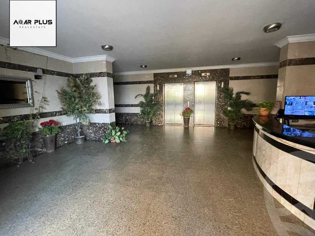 https://aqarmap.com.eg/en/listing/4331636-for-sale-cairo-mokattam-compounds-kmbwnd-bnwrm-ljbl-lkhdr
