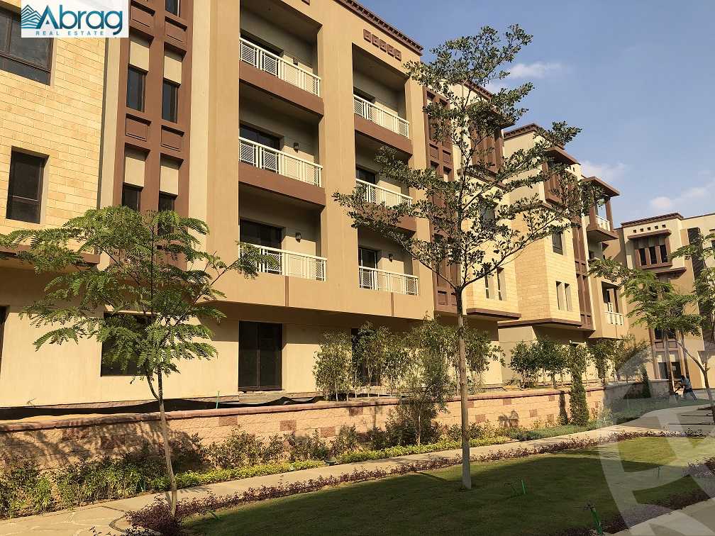 https://aqarmap.com.eg/en/listing/4073507-for-sale-cairo-6th-of-october-compound-green-5