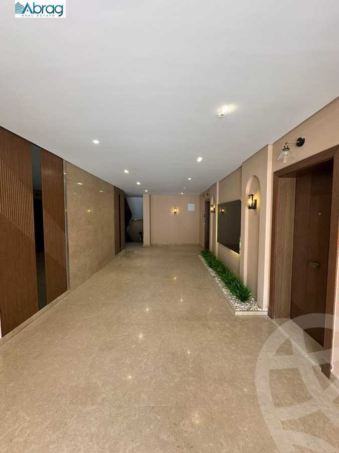 https://aqarmap.com.eg/ar/listing/4666100-for-sale-cairo-el-sheikh-zayed-city-compounds-kmbwnd-fyldj-wyst-dr-llttwyr