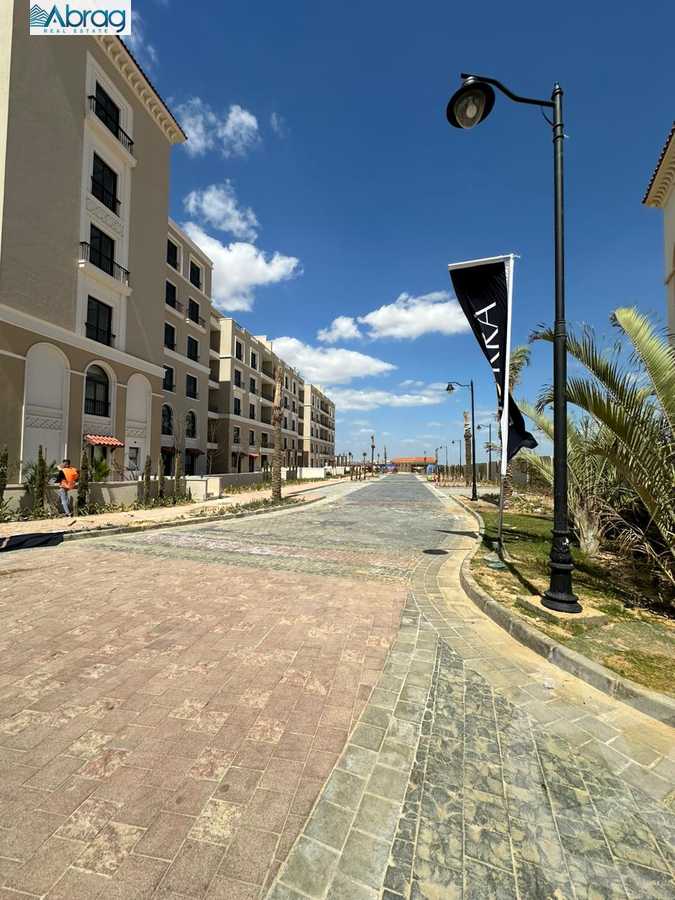 https://aqarmap.com.eg/ar/listing/4666100-for-sale-cairo-el-sheikh-zayed-city-compounds-kmbwnd-fyldj-wyst-dr-llttwyr