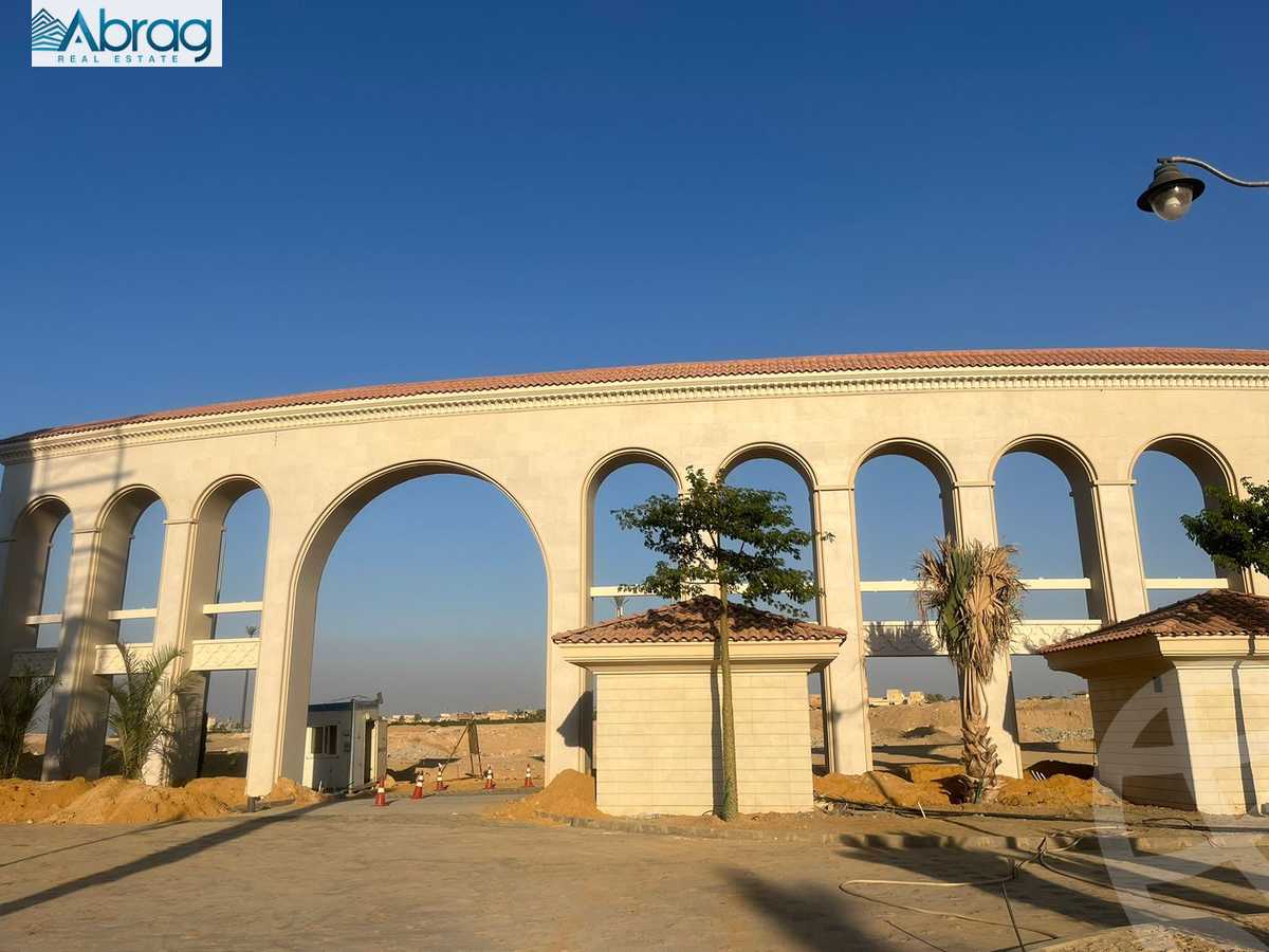 https://aqarmap.com.eg/ar/listing/4862751-for-sale-cairo-el-sheikh-zayed-city-compounds-kmbwnd-fyldj-wyst-dr-llttwyr