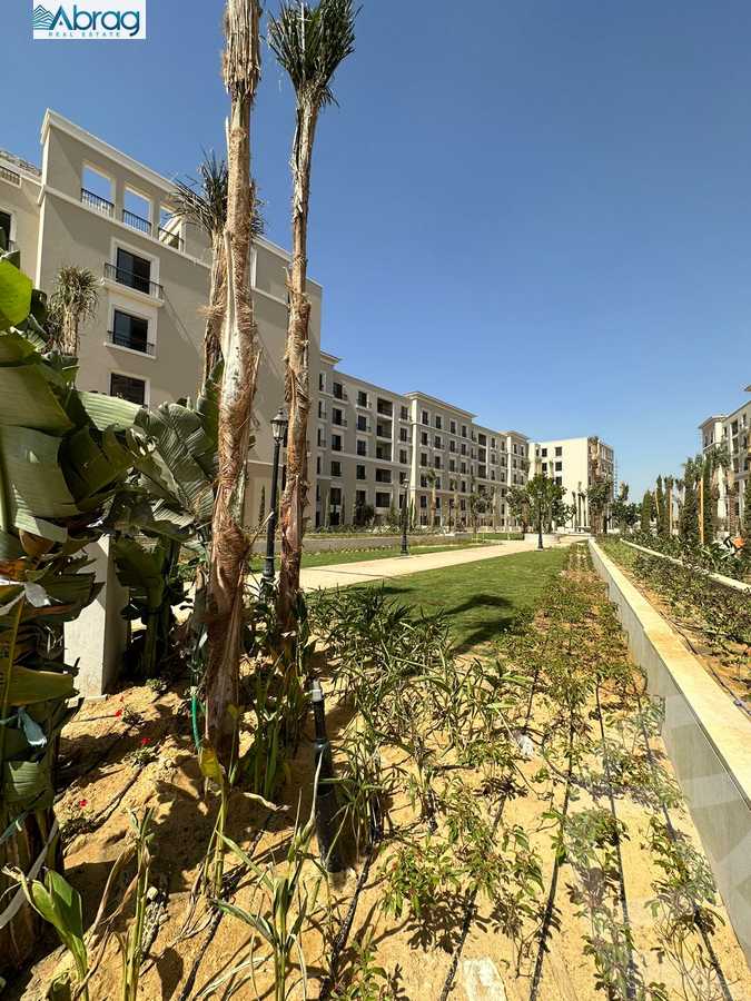 https://aqarmap.com.eg/en/listing/5069264-for-sale-cairo-el-sheikh-zayed-city-compounds-kmbwnd-fyldj-wyst-dr-llttwyr