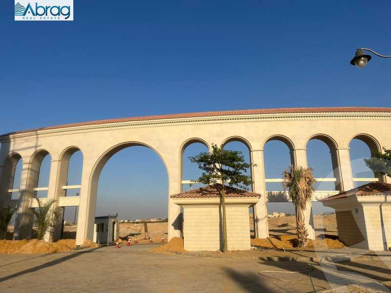 https://aqarmap.com.eg/ar/listing/5247535-for-sale-cairo-el-sheikh-zayed-city-compounds-kmbwnd-fyldj-wyst-dr-llttwyr