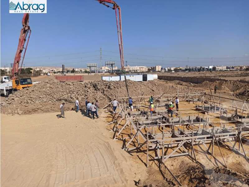 https://aqarmap.com.eg/en/listing/5288943-for-sale-cairo-el-sheikh-zayed-city-lshykh-zyd-ljdyd-prive-gates