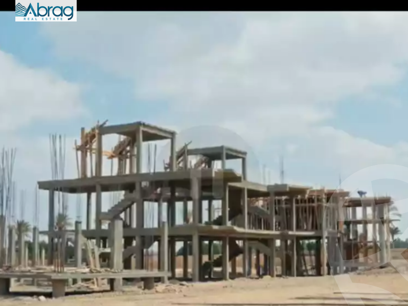 https://aqarmap.com.eg/en/listing/5288943-for-sale-cairo-el-sheikh-zayed-city-lshykh-zyd-ljdyd-prive-gates