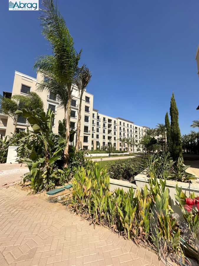 https://aqarmap.com.eg/ar/listing/5564865-for-sale-cairo-el-sheikh-zayed-city-compounds-kmbwnd-fyldj-wyst-dr-llttwyr