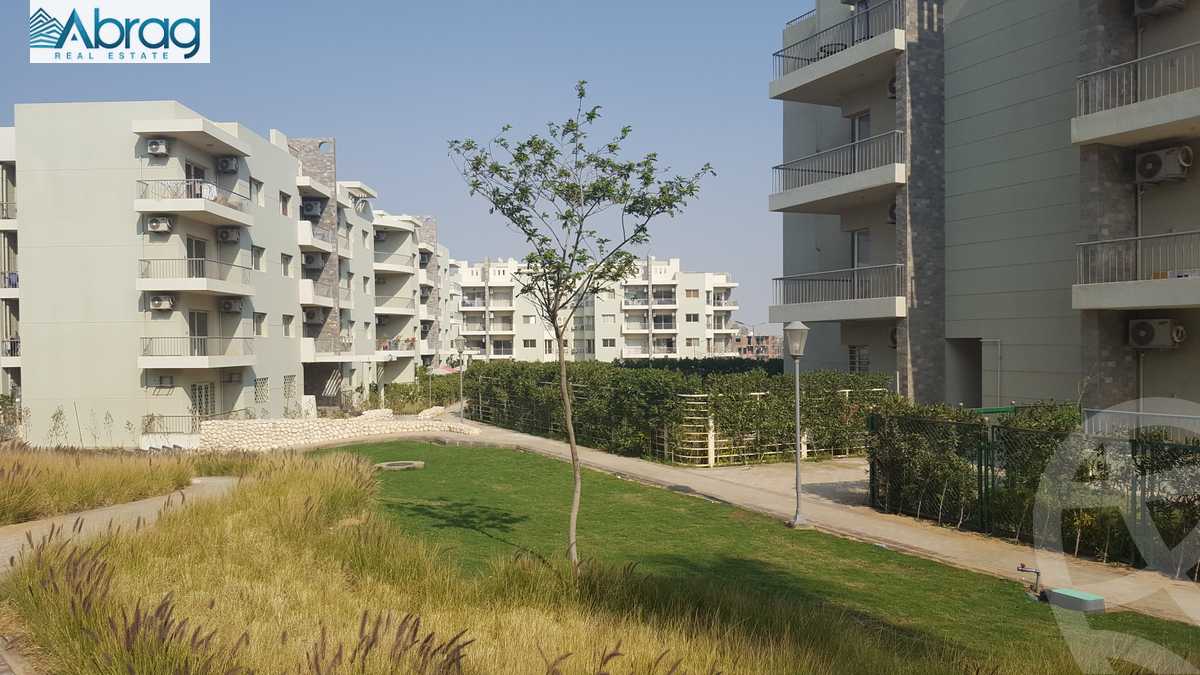 https://aqarmap.com.eg/en/listing/5809316-for-sale-cairo-el-sheikh-zayed-city-compounds-dh-drys