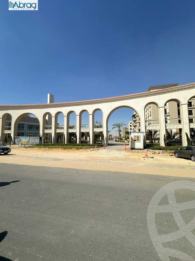 https://aqarmap.com.eg/en/listing/5948809-for-sale-cairo-el-sheikh-zayed-city-compounds-kmbwnd-fyldj-wyst-dr-llttwyr