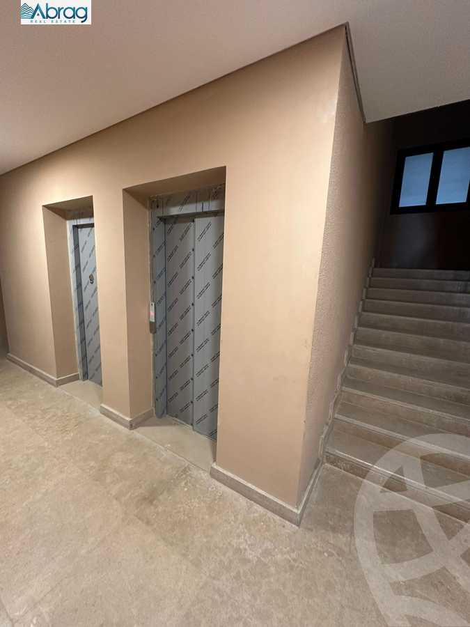 https://aqarmap.com.eg/en/listing/5948848-for-sale-cairo-el-sheikh-zayed-city-compounds-kmbwnd-fyldj-wyst-dr-llttwyr