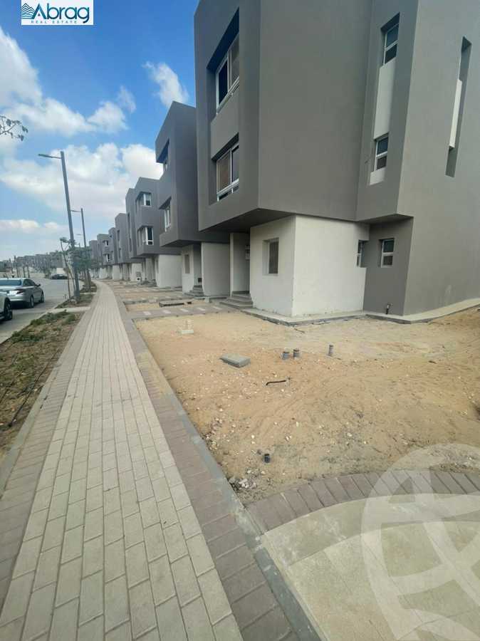 https://aqarmap.com.eg/en/listing/6019363-for-sale-cairo-el-sheikh-zayed-city-compounds-etapa