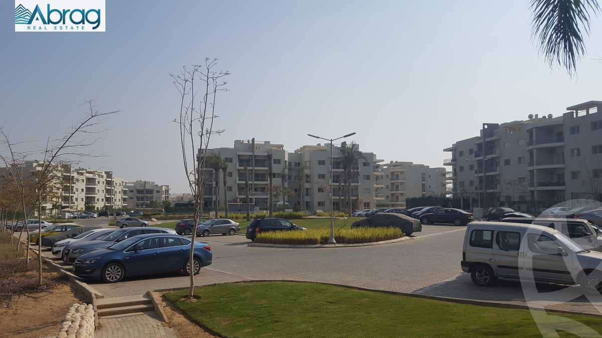 https://aqarmap.com.eg/ar/listing/6267191-for-sale-cairo-el-sheikh-zayed-city-compounds-dh-drys