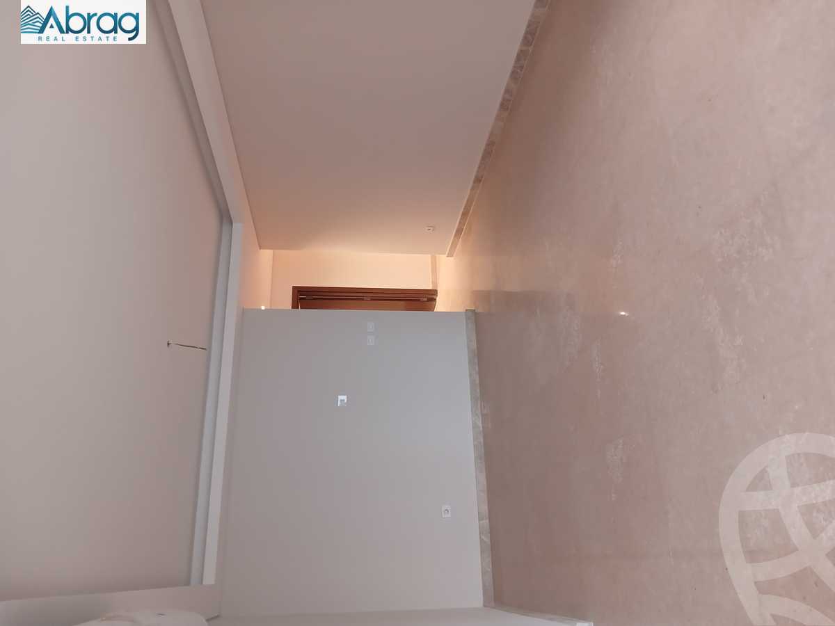 https://aqarmap.com.eg/ar/listing/6267610-for-sale-cairo-el-sheikh-zayed-city-compounds-zyd-wr-llttwyr-z-tower