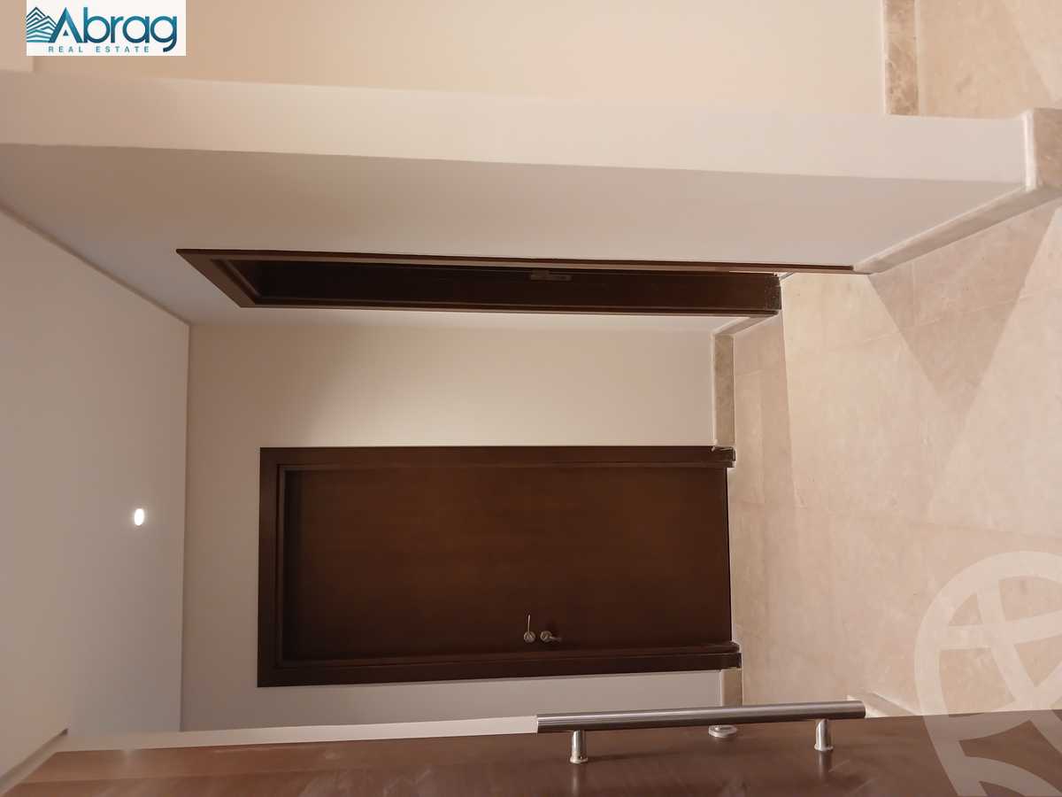 https://aqarmap.com.eg/ar/listing/6267610-for-sale-cairo-el-sheikh-zayed-city-compounds-zyd-wr-llttwyr-z-tower