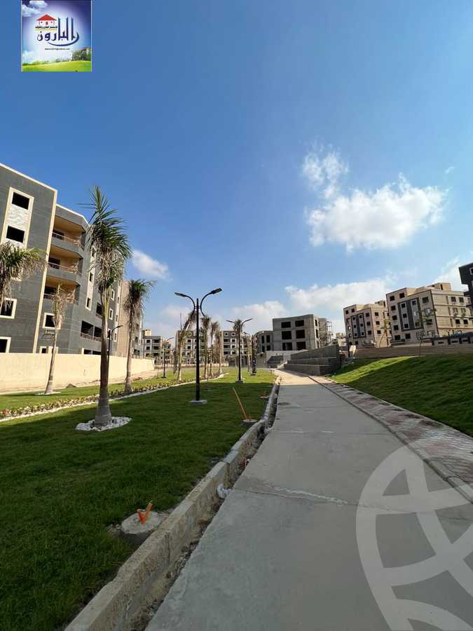 https://aqarmap.com.eg/ar/listing/3741489-for-sale-cairo-new-cairo-south-investors-mohammed-nagib-axis-st