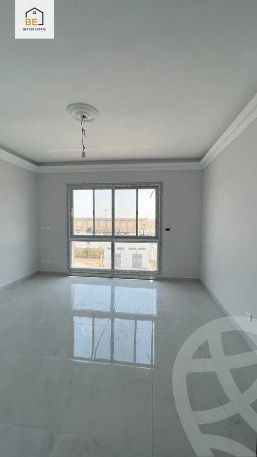 https://aqarmap.com.eg/ar/listing/4026073-for-rent-cluster-3-hyde-park