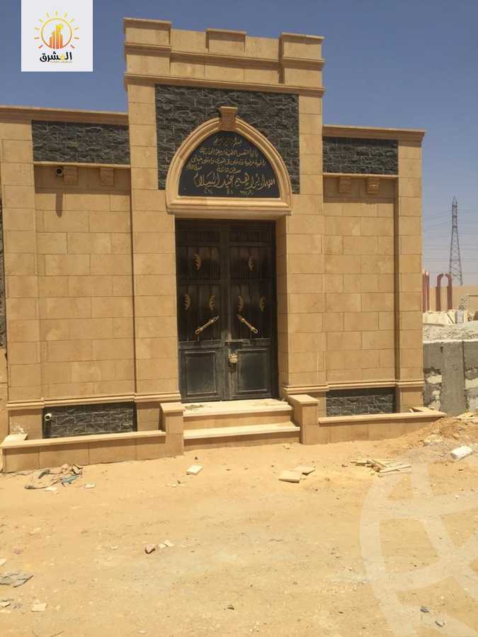 https://aqarmap.com.eg/en/listing/3662402-for-sale-cairo-new-cairo-first-settlement-mhwr-mstfy-kml