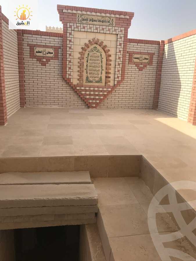 https://aqarmap.com.eg/ar/listing/4022819-for-sale-cairo-new-cairo-lrhb-city-malls-and-markets