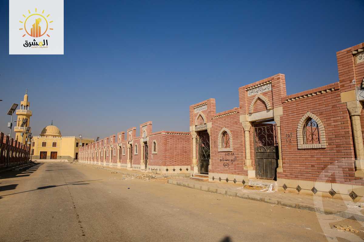 https://aqarmap.com.eg/en/listing/3689841-for-sale-cairo-new-cairo-first-settlement-mhwr-mstfy-kml