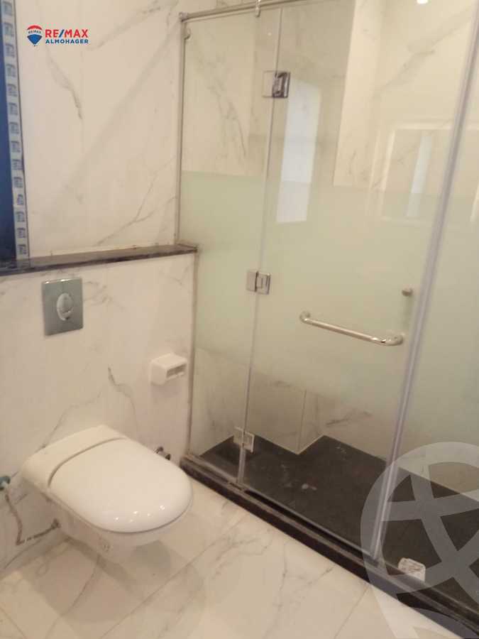 https://aqarmap.com.eg/ar/listing/3789526-for-sale-cairo-el-sheikh-zayed-city-compounds-in-sheikh-zayed-the-courtyard