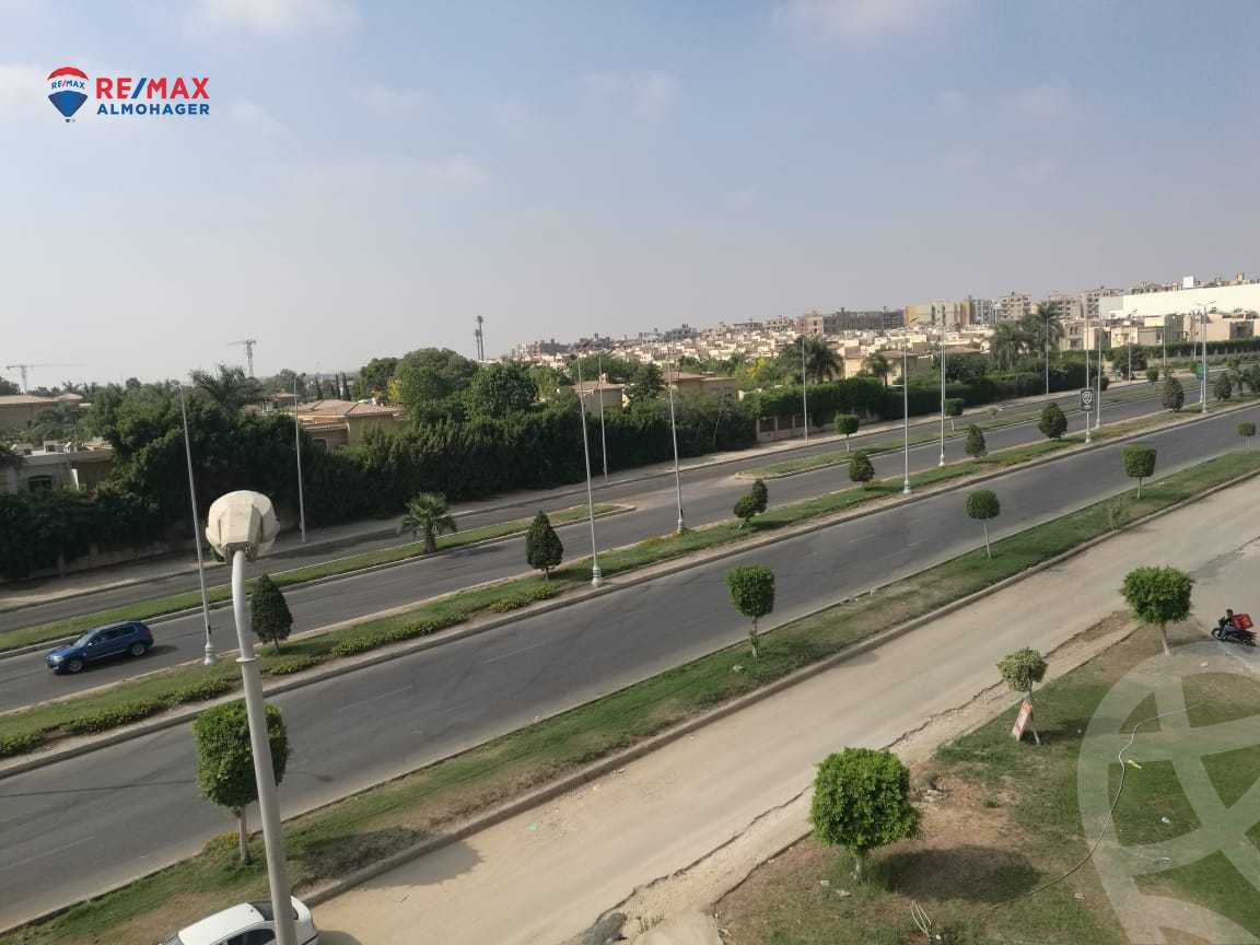 https://aqarmap.com.eg/en/listing/3848177-for-sale-cairo-el-sheikh-zayed-city-el-hay-elsabeaa-lhy-lsb