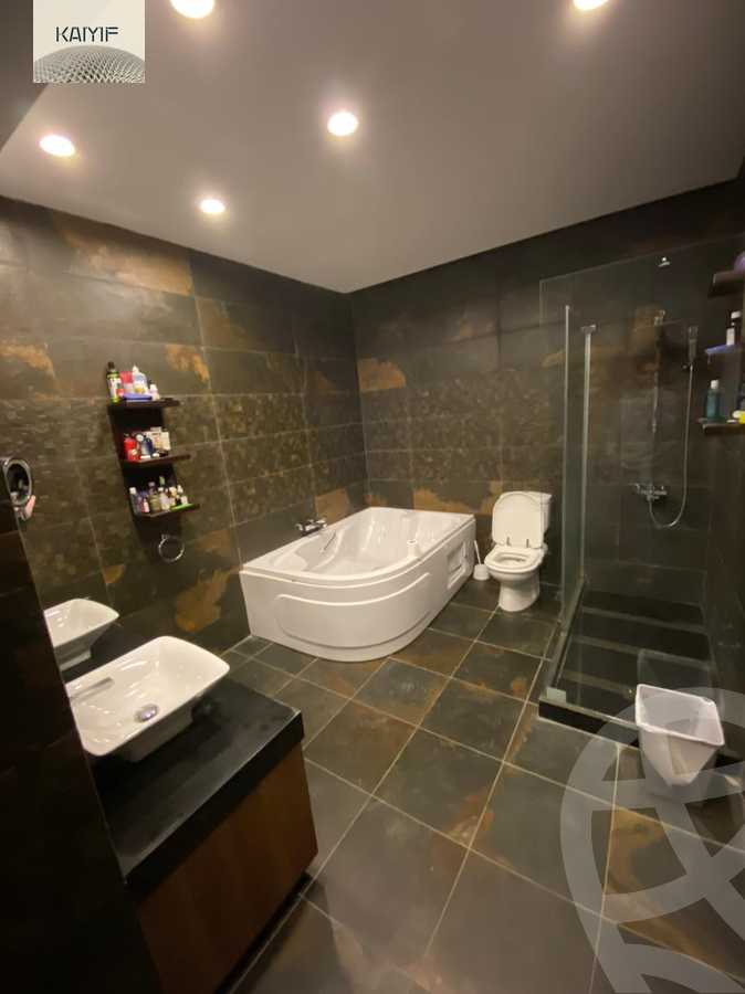 https://aqarmap.com.eg/en/listing/4171342-for-sale-cairo-new-cairo-compounds-les-rois