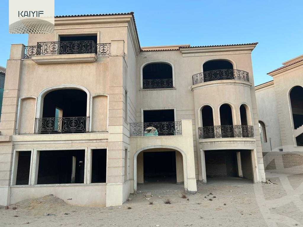 https://aqarmap.com.eg/ar/listing/4599390-for-sale-cairo-new-cairo-compounds-fylr
