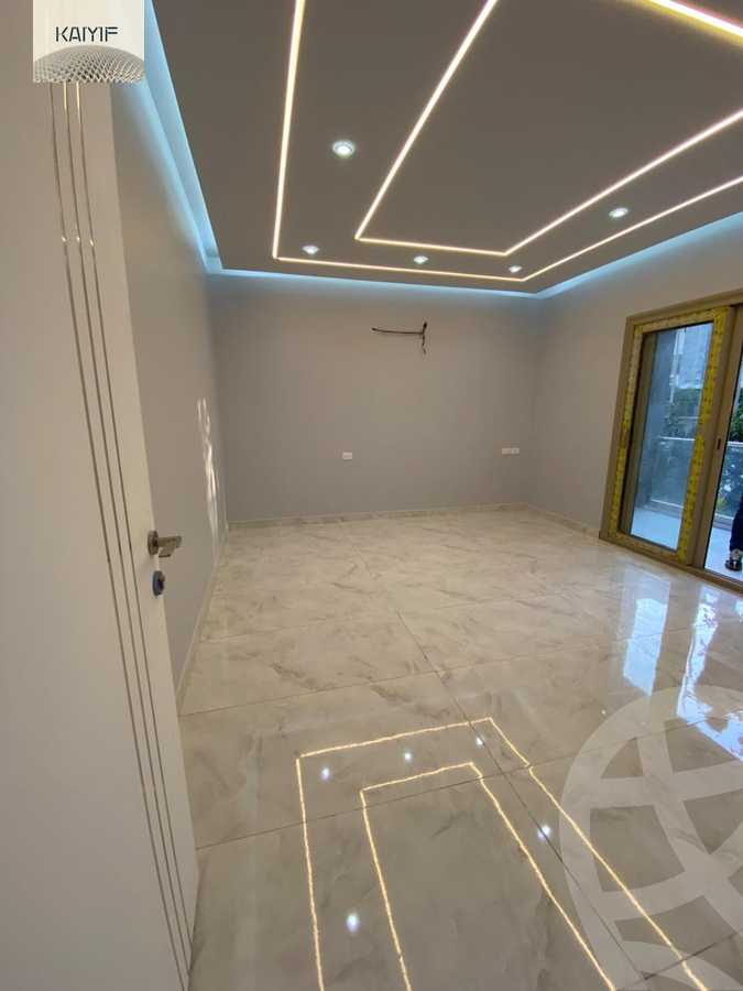 https://aqarmap.com.eg/en/listing/5967503-for-sale-cairo-new-cairo-compounds-galleria-moon-valley