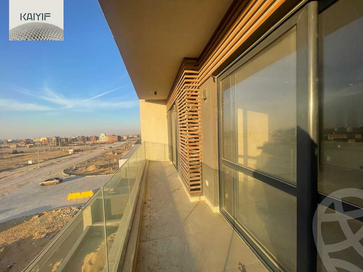https://aqarmap.com.eg/ar/listing/6542456-for-sale-cairo-new-cairo-compounds-mountain-view-hyde-park