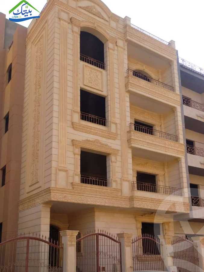 https://aqarmap.com.eg/en/listing/3944309-for-sale-cairo-new-cairo-mohammed-nagib-axis-st