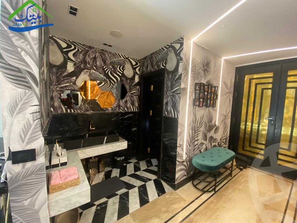 https://aqarmap.com.eg/ar/listing/4052548-for-sale-cairo-new-cairo-compounds-mena-residence