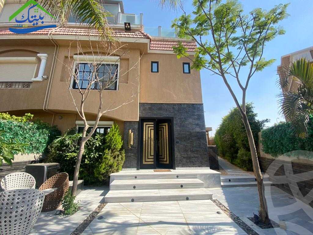 https://aqarmap.com.eg/ar/listing/4052548-for-sale-cairo-new-cairo-compounds-mena-residence