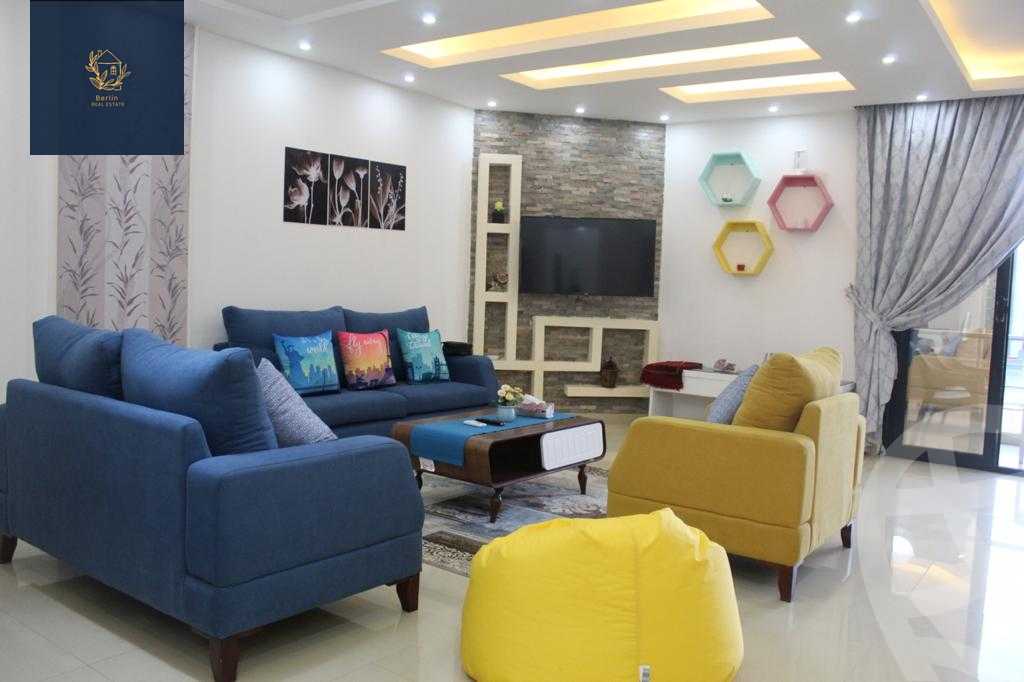 https://aqarmap.com.eg/ar/listing/3878340-for-rent-cairo-new-cairo-compounds-midtown