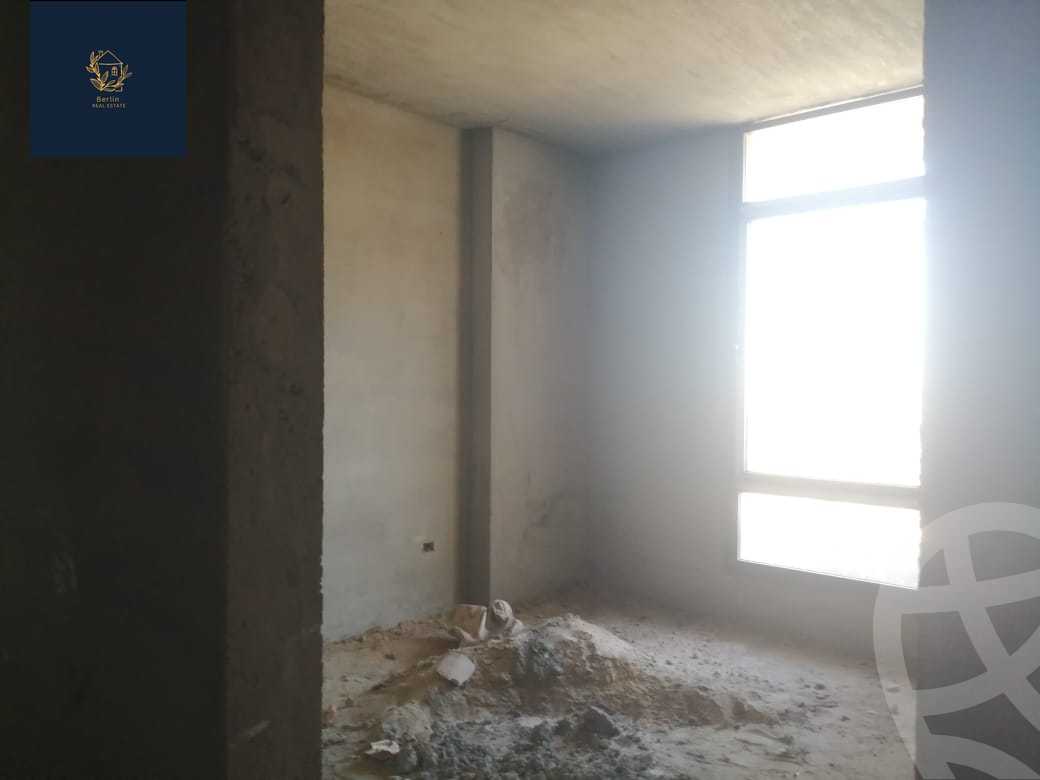 https://aqarmap.com.eg/en/listing/4238990-for-sale-cairo-new-cairo-compounds-dh-ykwn-ryzdns-styl-hwm