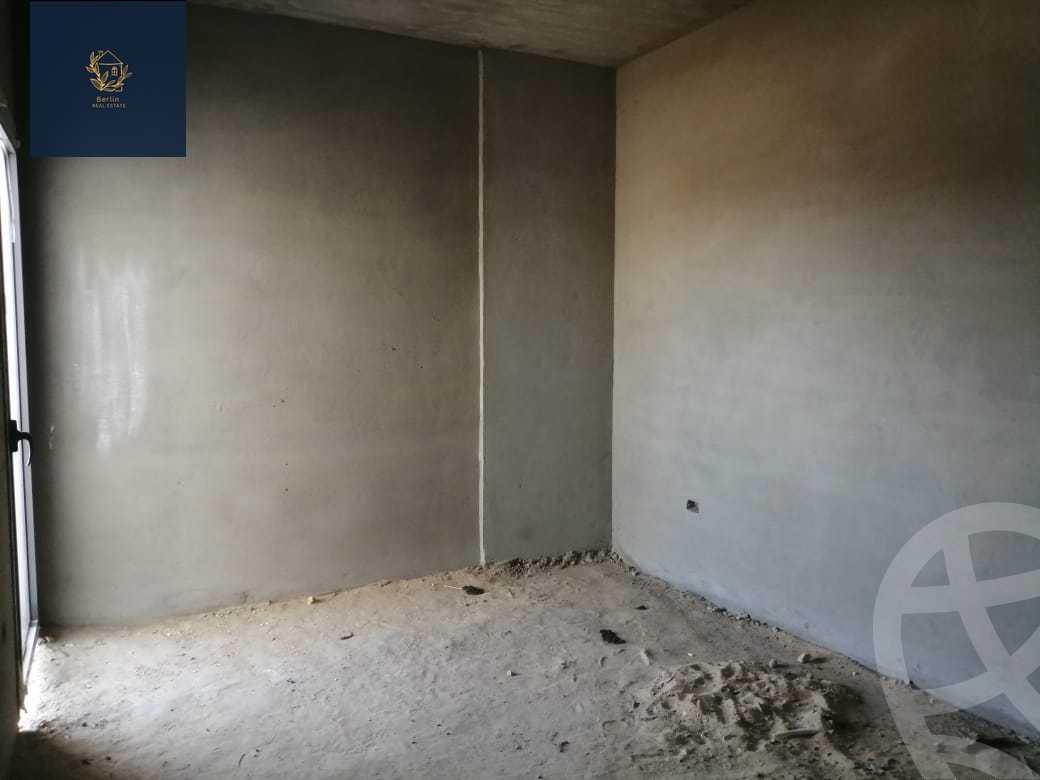 https://aqarmap.com.eg/en/listing/4238990-for-sale-cairo-new-cairo-compounds-dh-ykwn-ryzdns-styl-hwm